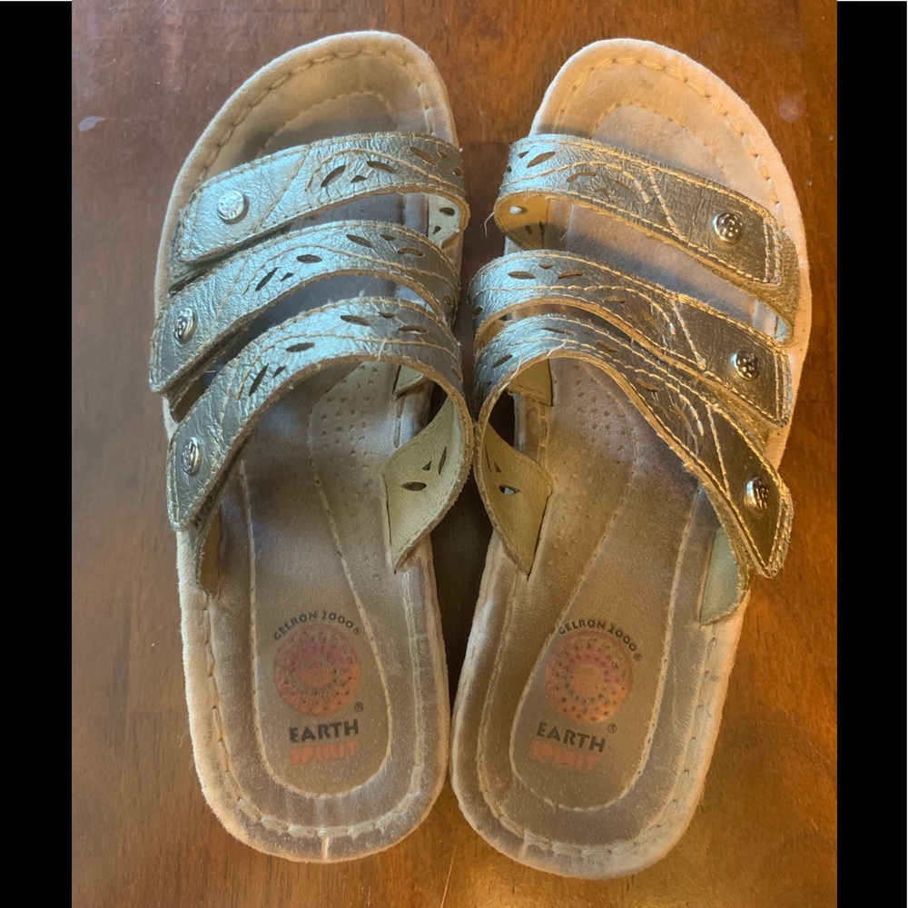 Earth Spirit adjustable gold sandal!